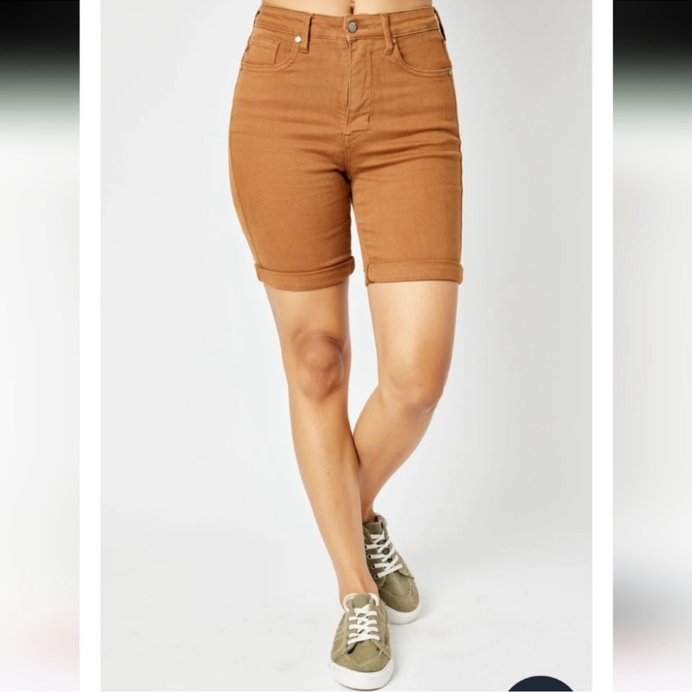 Women’s Judy Blue Brown Garment Dyed High-Waisted Tummy Control Bermuda Shorts M